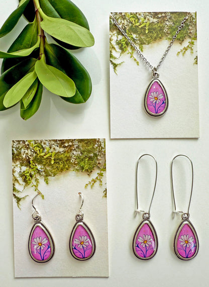 Pink Daisy Small Teardrop Earrings
