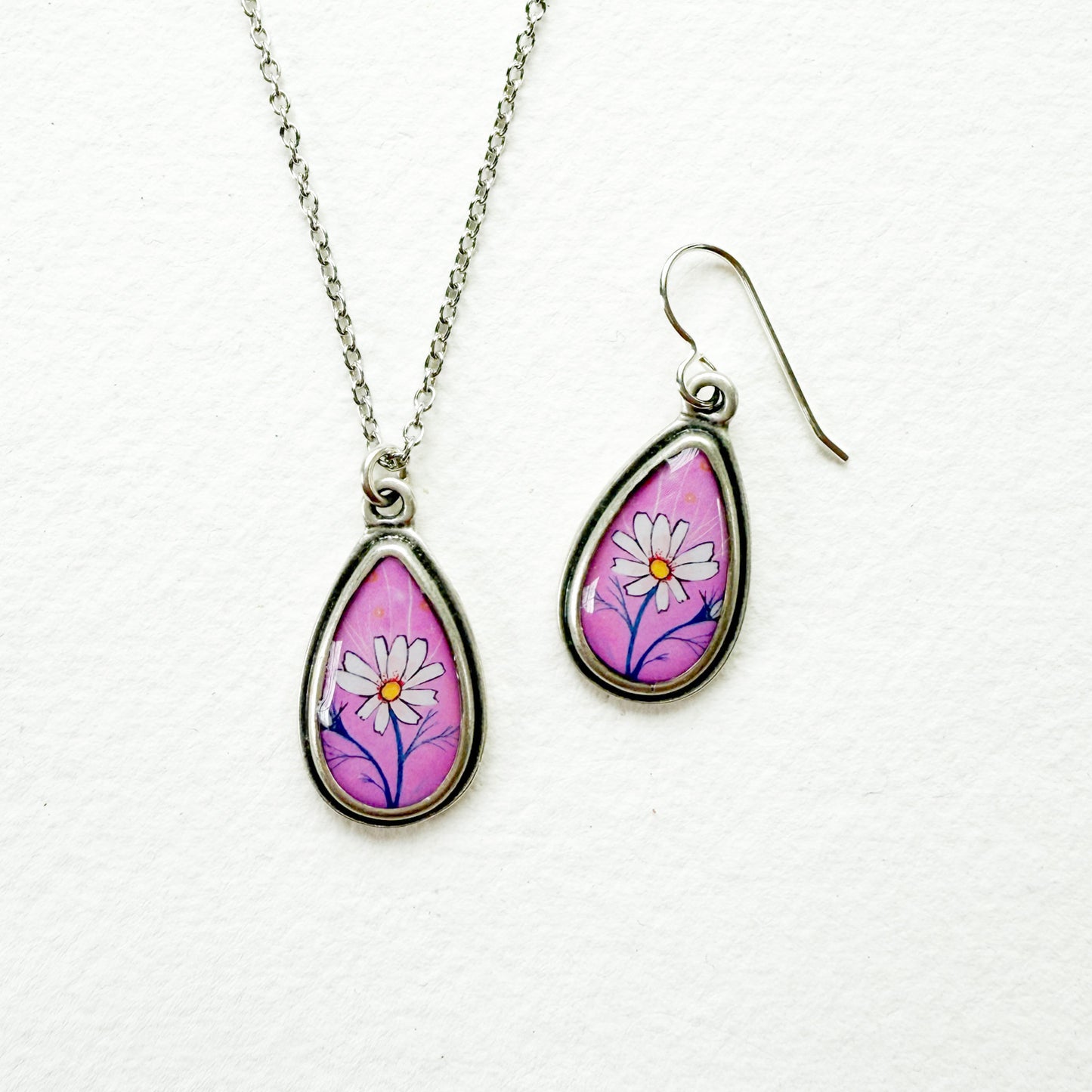 Pink Daisy Small Teardrop Silver Necklace
